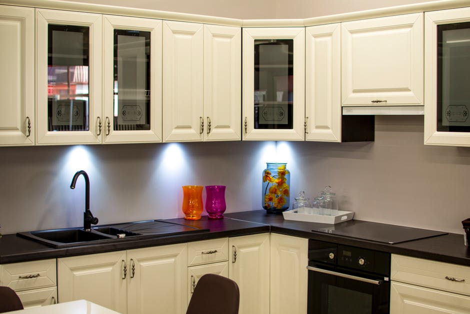 DIY Kitchen Renovation - Learn How To Renovate The Kitchen In Your Rental Property